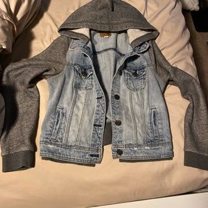 American eagle jean jacket size M worn once